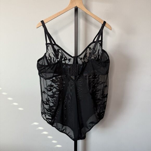 Torrid NWOT Unlined Underwire Bodysuit Embroidered Flames Black Size 3X - Picture 4 of 6